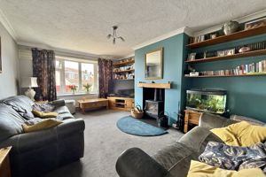 Lounge- click for photo gallery